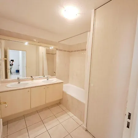 Apartment Grand T3 Avec Terrasse Et Jardin *